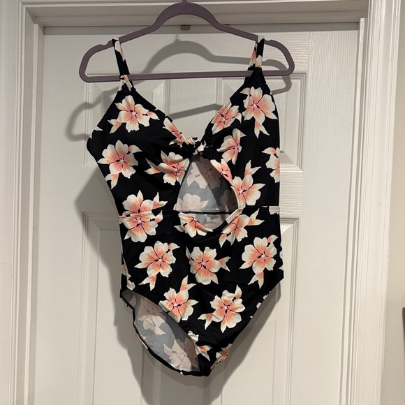 3 Beach Betty One-Piece Cut-Out Swimsuits - Picture 2 of 7